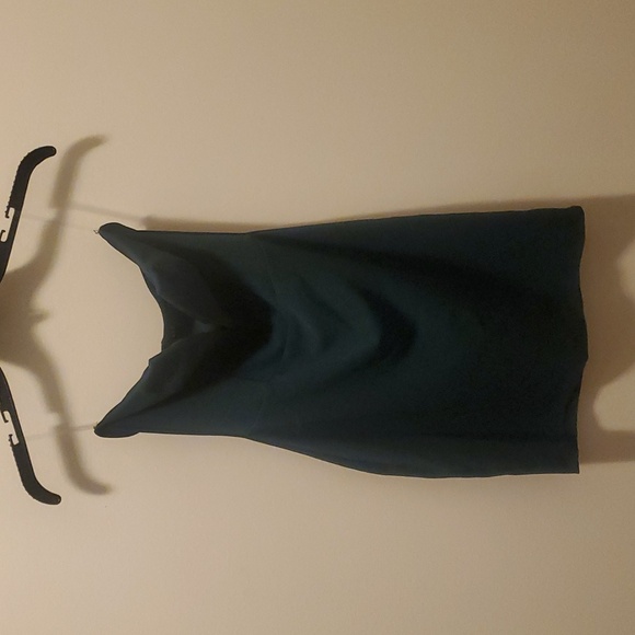 Sleeveless, sweetheart cut, mini dress - Picture 2 of 4